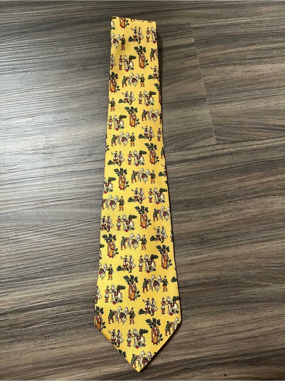 Salvatore Ferragamo Yellow Gold Horse trees Silk Tie